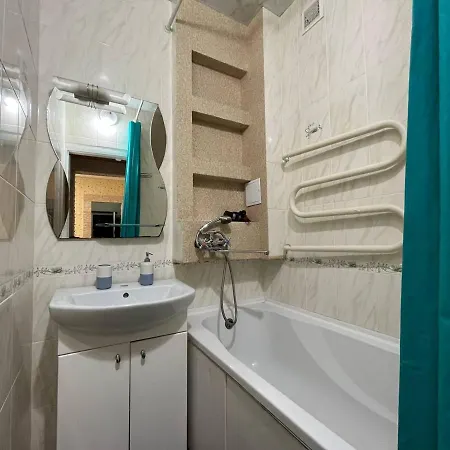 2к велика васильківська 118, палац україна Apartment